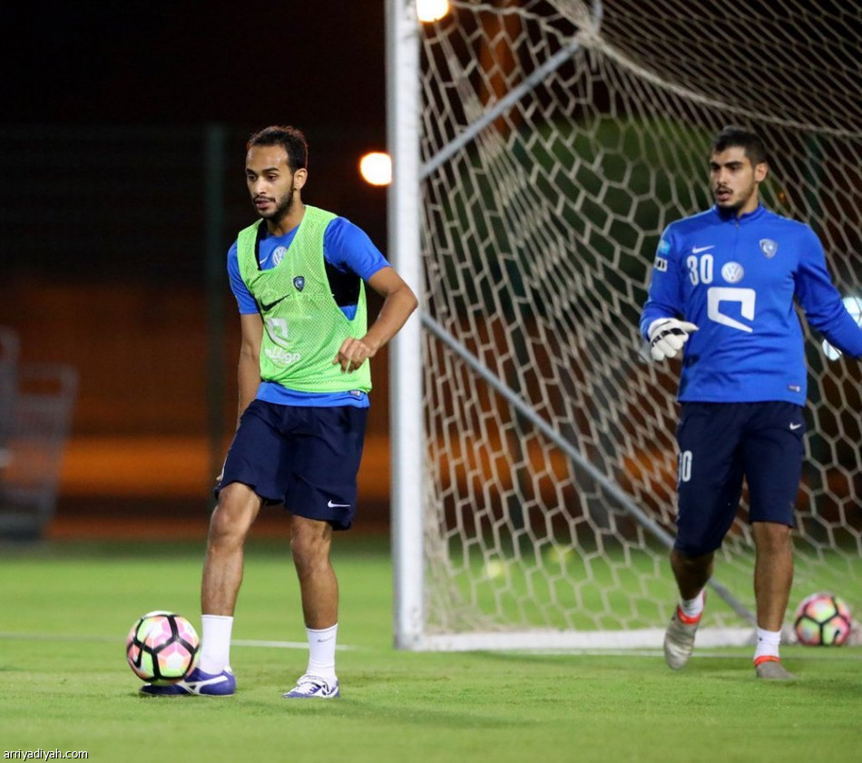 الهلال يجري مرانه الأول في الدوحة