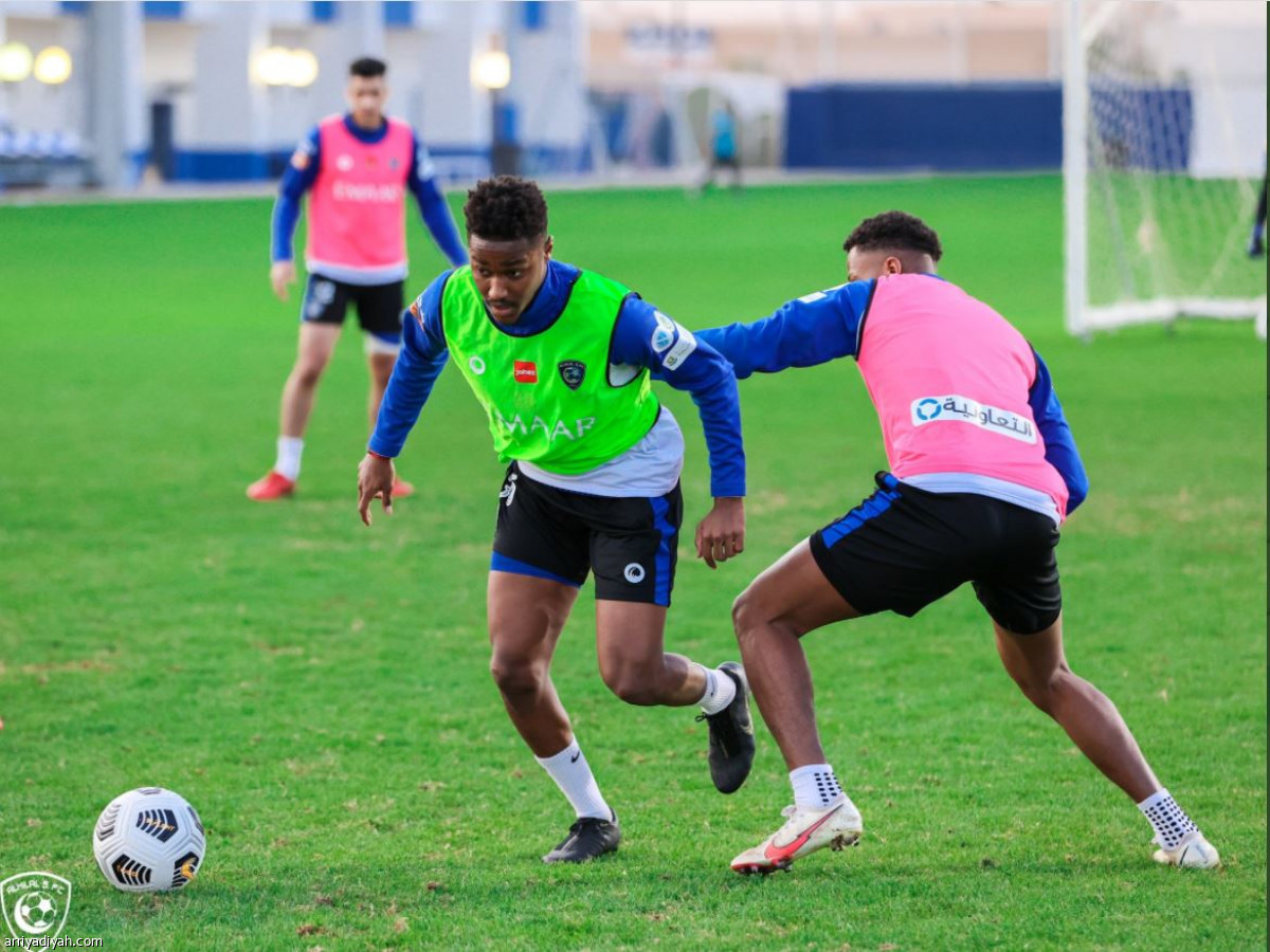 الهلال متأهب للعبور