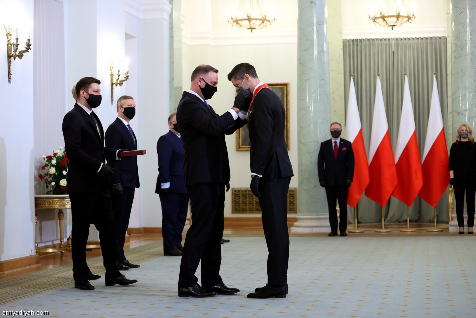 بولندا تكرم ليفاندوفسكي