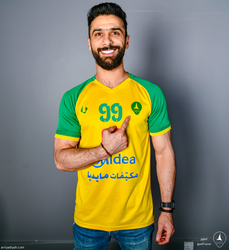الخليج يوقع مع الصياد البحريني