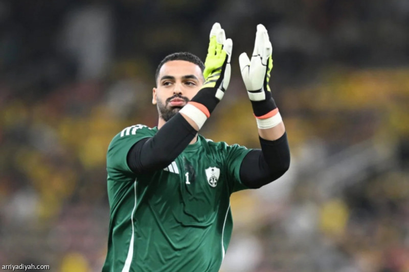 نادي الشباب يقدم عرضًا لضم حارس مرمى الأهلي عبدالرحمن الصانبي