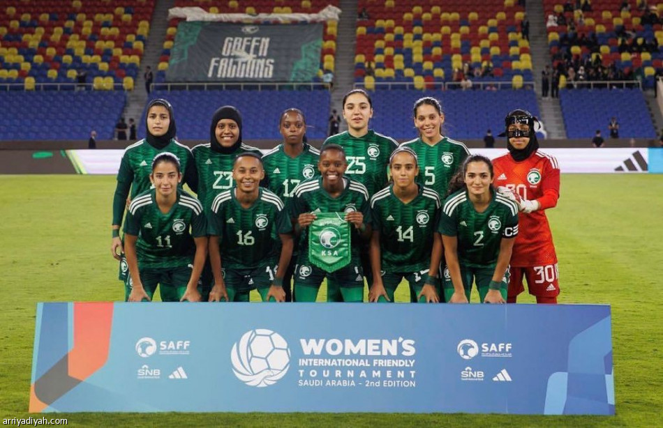 دولية السيدات.. الأخضر يتأهل إلى نصف النهائي