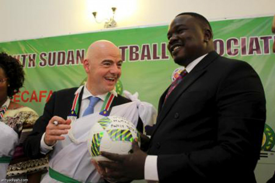 رئيس الفيفا يزور جنوب السودان