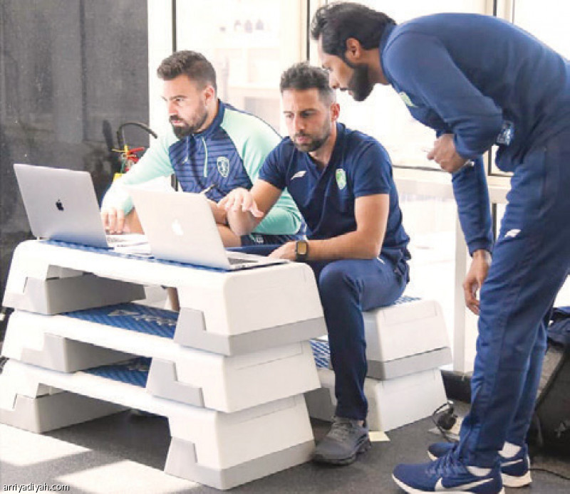 مدربو المحترفين في السوشال
جارسيا الأكثر حضورا