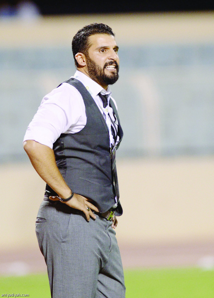 في كل مكان.. المدربون يتساقطون