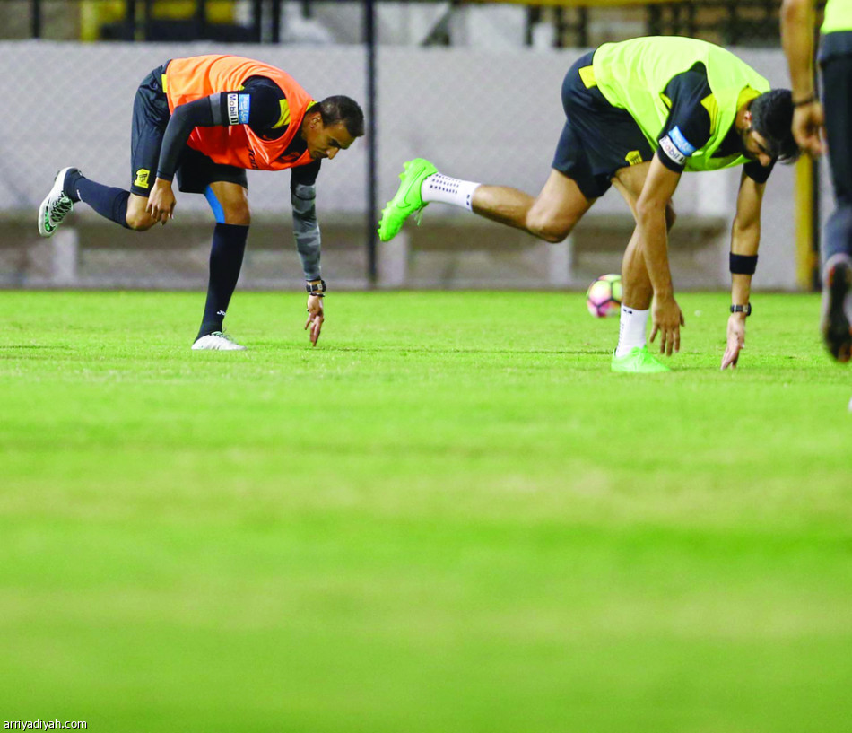 الاتحاد يستعد للكلاسيكو بالمكافآت