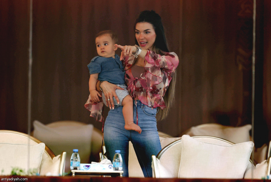 أبها يكسر
صمود المحالة