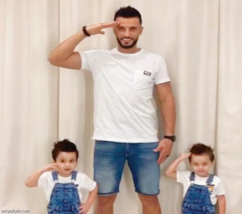 سناب شات
يوثق أجواء العيد