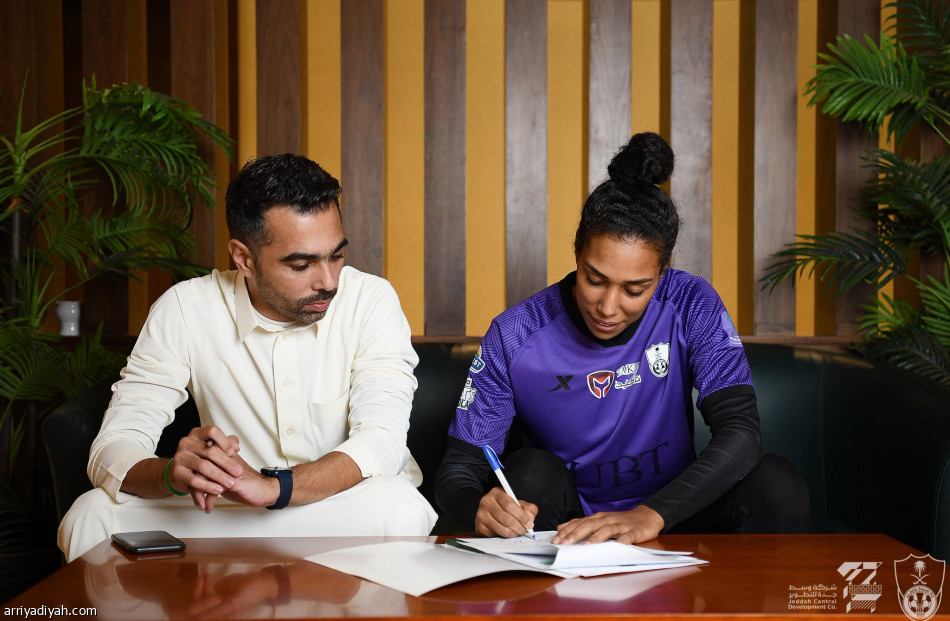 سيدات الأهلي.. مدربة أردنية و4 تونسيات يقدن الفريق