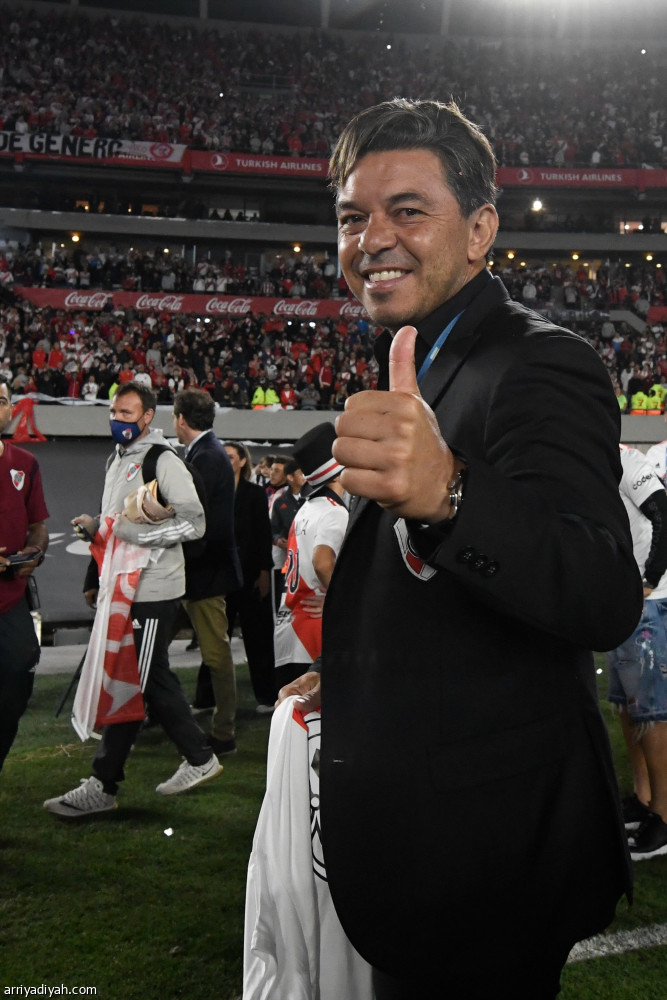 جالاردو يحصد اللقب الـ13 مع ريفر بليت