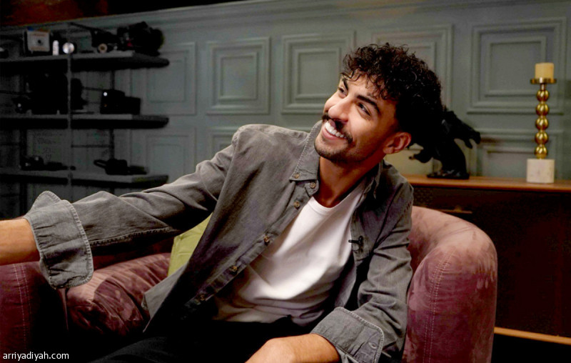 «ميركاتو» يدخل نافع إلى عالم كرة القدم