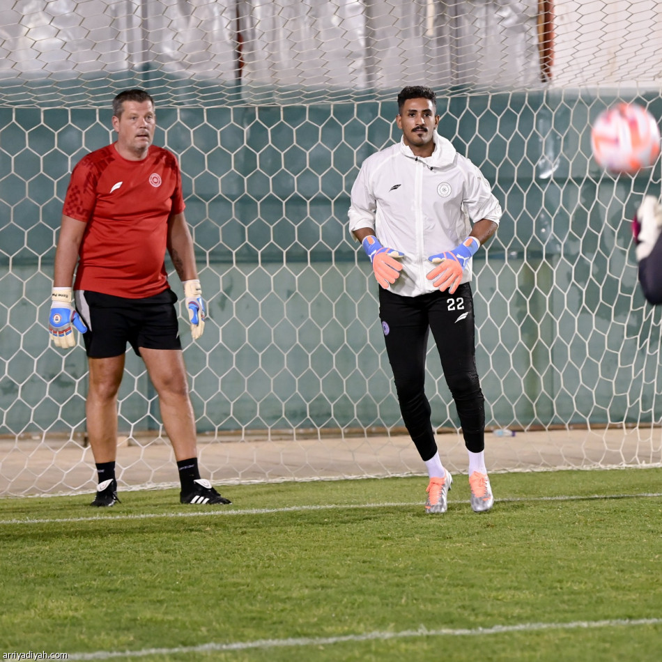 الشباب يفتح ملف النصر