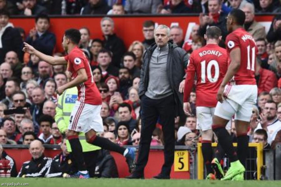 يونايتد يتعادل مع بورنموث بعد إهدار إبراهيموفيتش ركلة جزاء