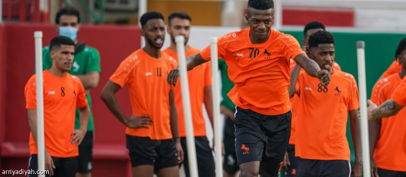 الاتفاق يغادر إلى جدة لمواجهة الاتحاد