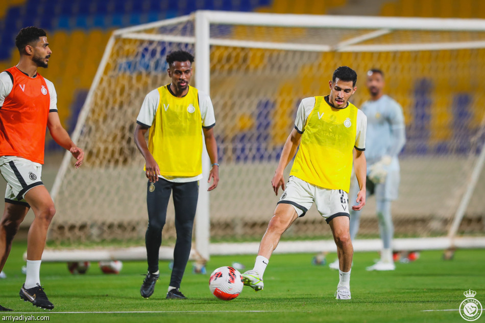 النصر يعود بـ«مناورات»