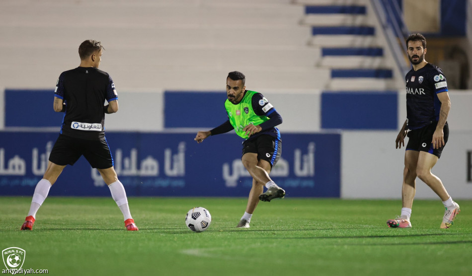 الهلال يتأهب للقادسية.. ويضم محلل تقني