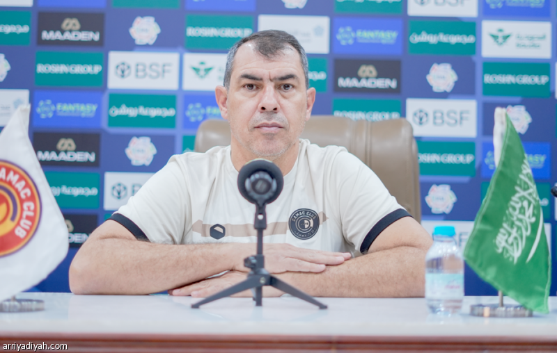 كاريلي: مباراتا الفيحاء والنصر حاسمتان.. ولا بقاء إلا بالفوز
