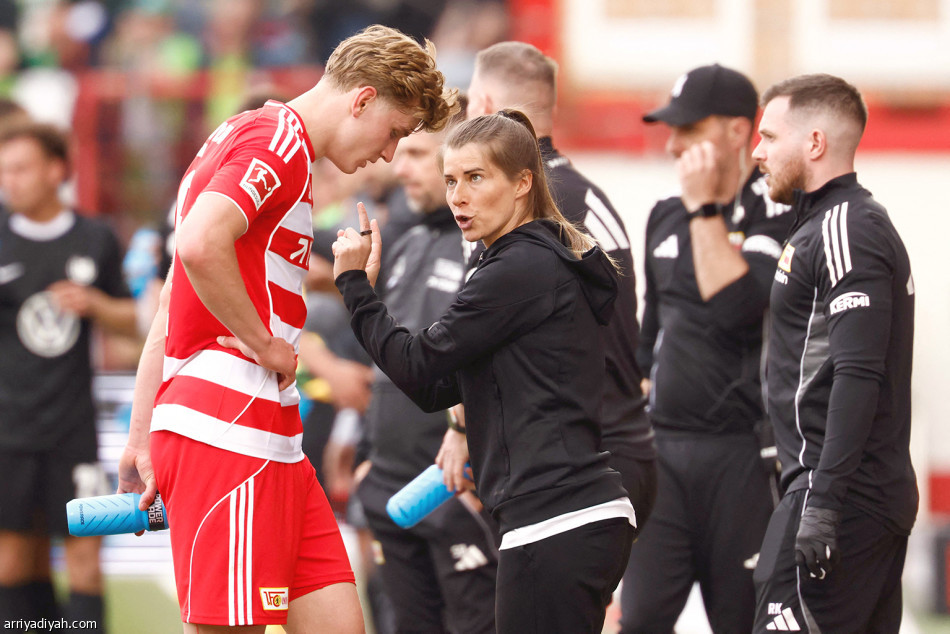 إيتا تكتب التاريخ