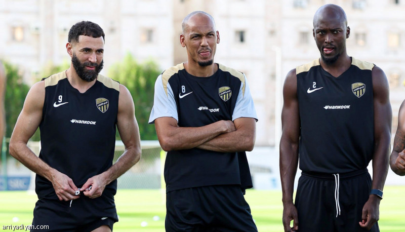 بنزيما ورايكوفيتش جاهزان لمواجهة الرائد في دوري روشن السعودي