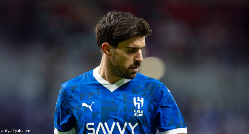 Neves Back in Action: Portuguese Star Ready to Shine Before El Clásico Showdown