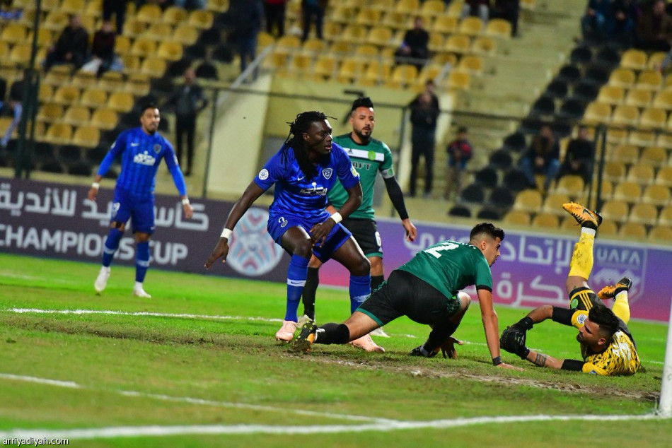 الهلال يكرر تفوقه على النفط العراقي.. ويعود بالتأهل