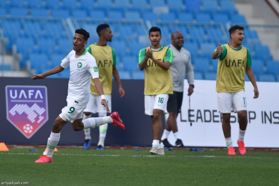 الأخضر الشاب يفتتح مشوار كأس العرب برباعية فلسطين