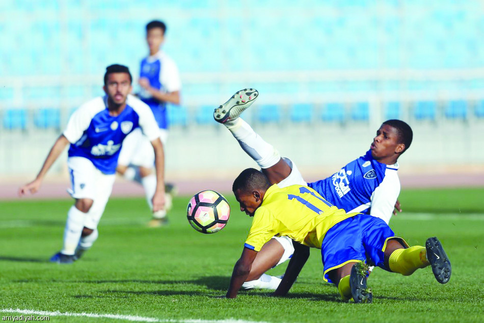 النصر يسحق الهلال ويتصدر