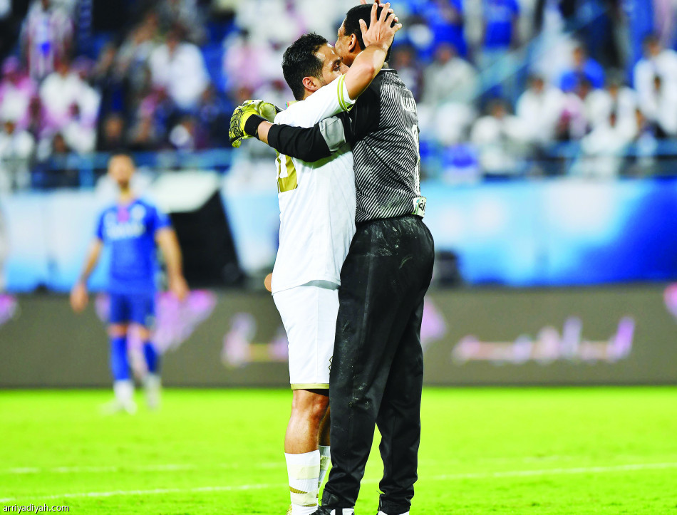 الدعيع
يخطف النجومية.. ويخسر