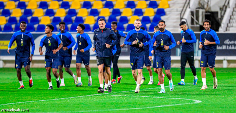 لويس كاسترو يستدعي 30 لاعباً لتدعيم النصر قبل مواجهة الهلال في نصف نهائي كأس السوبر