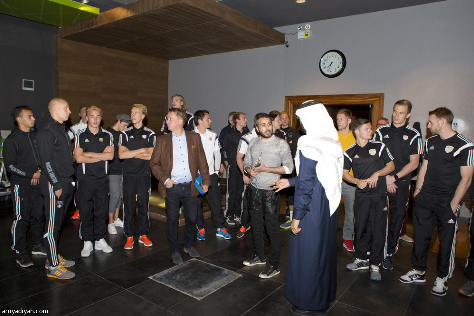 سيناجوكي الفنلندي يزور وقت اللياقة