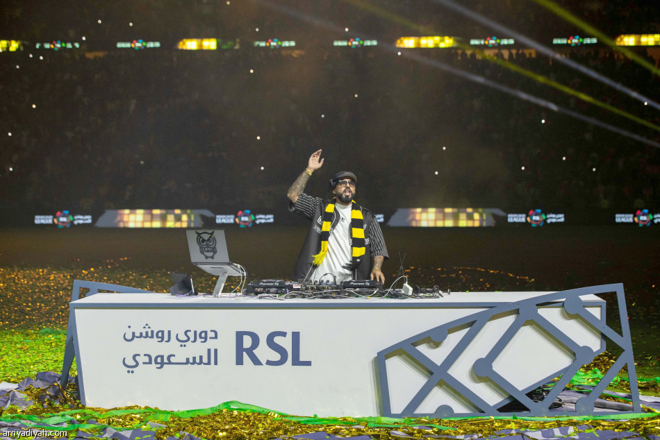 90 دقيقة..
فرحة أبطال «روشن»