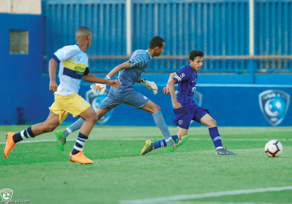 الهلال
يتجاوز النصر.. ويتوج بدوري البراعم