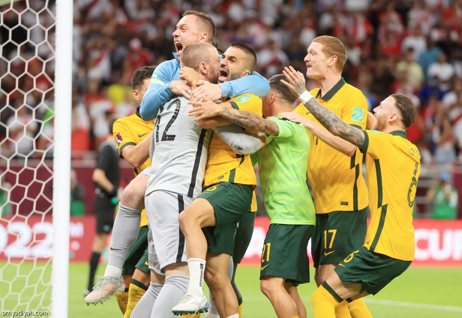أستراليا تخطف
بطاقة المونديال الـ 3111