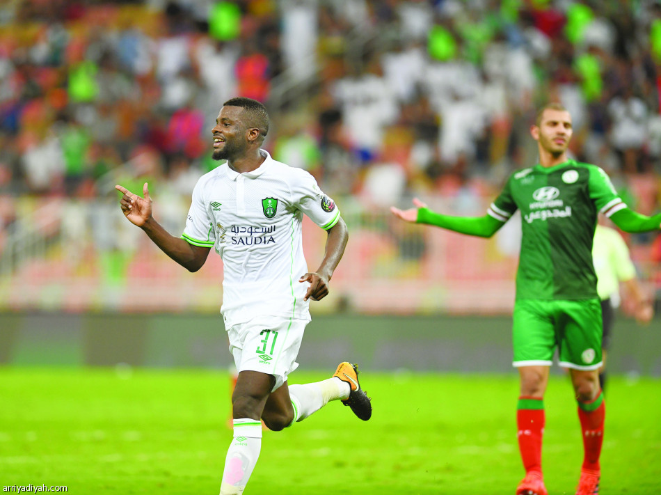 من دون السومة.. رباعية تضع الأهلي على القمة