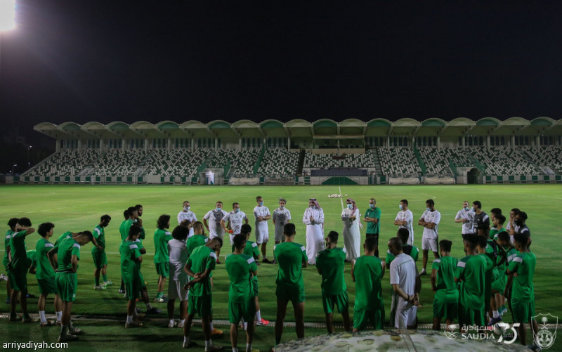 مؤمنة يطالب لاعبي الأهلي بنقاط الحزم