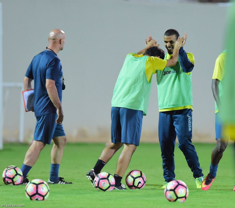 بعد انضمامه للتعاون .. الشريد يشارك في التدريبات