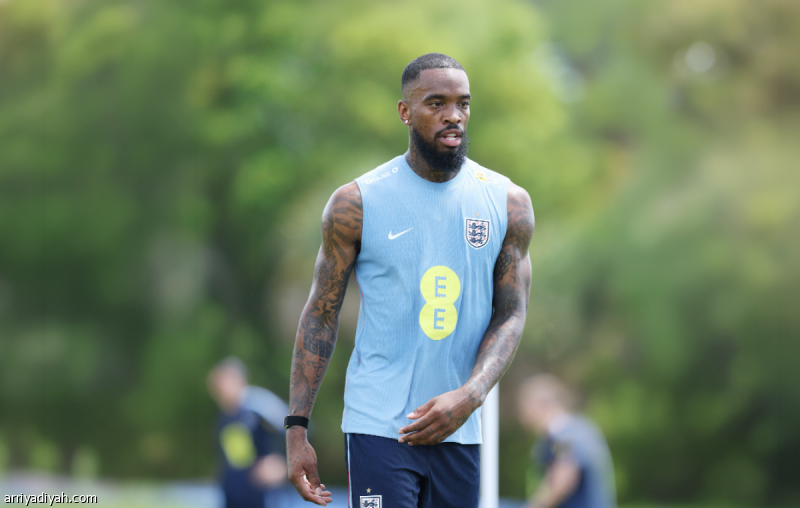 Tottenham benches Tony