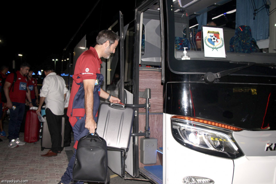 أبو ظبي
تستقبل رجال القناة