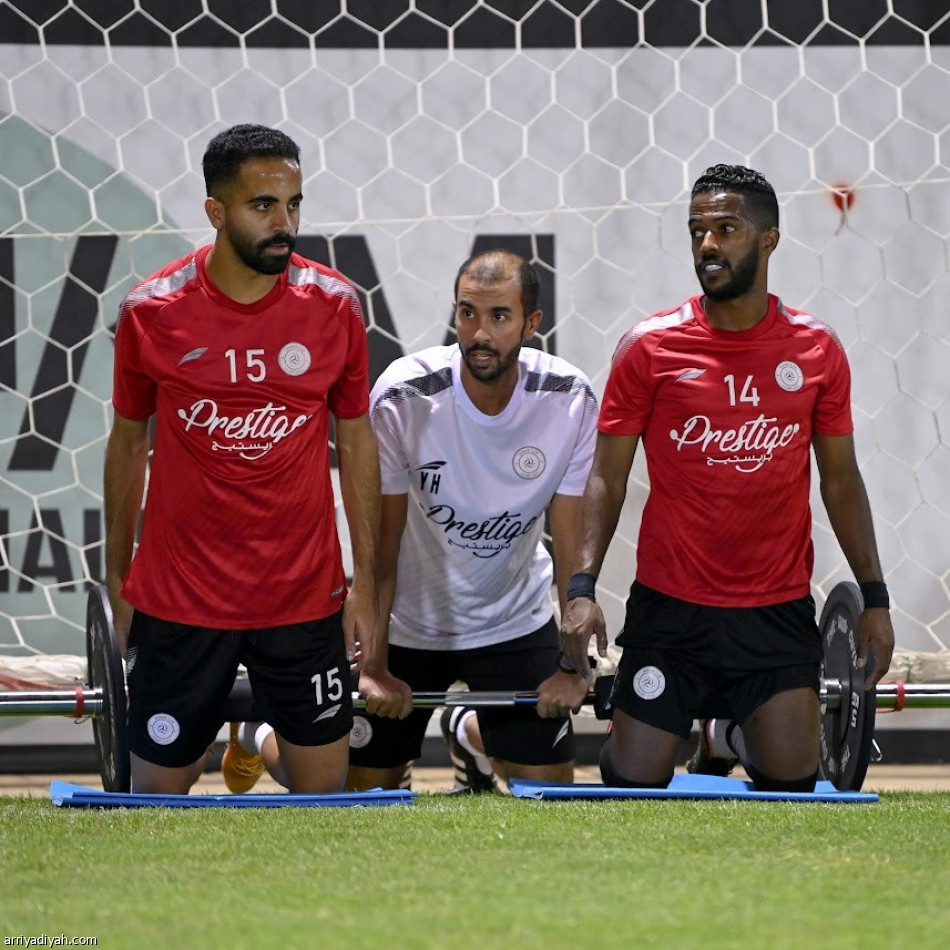 شاموسكا يطالب بوقف نزيف النقاط أمام الهلال