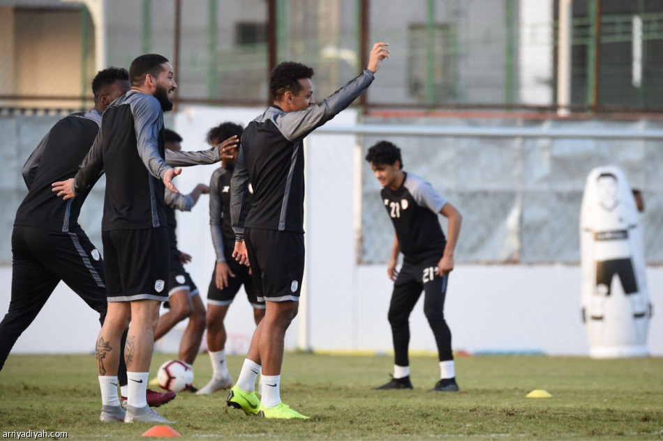 الدوليون ينعشون الشباب قبل النصر