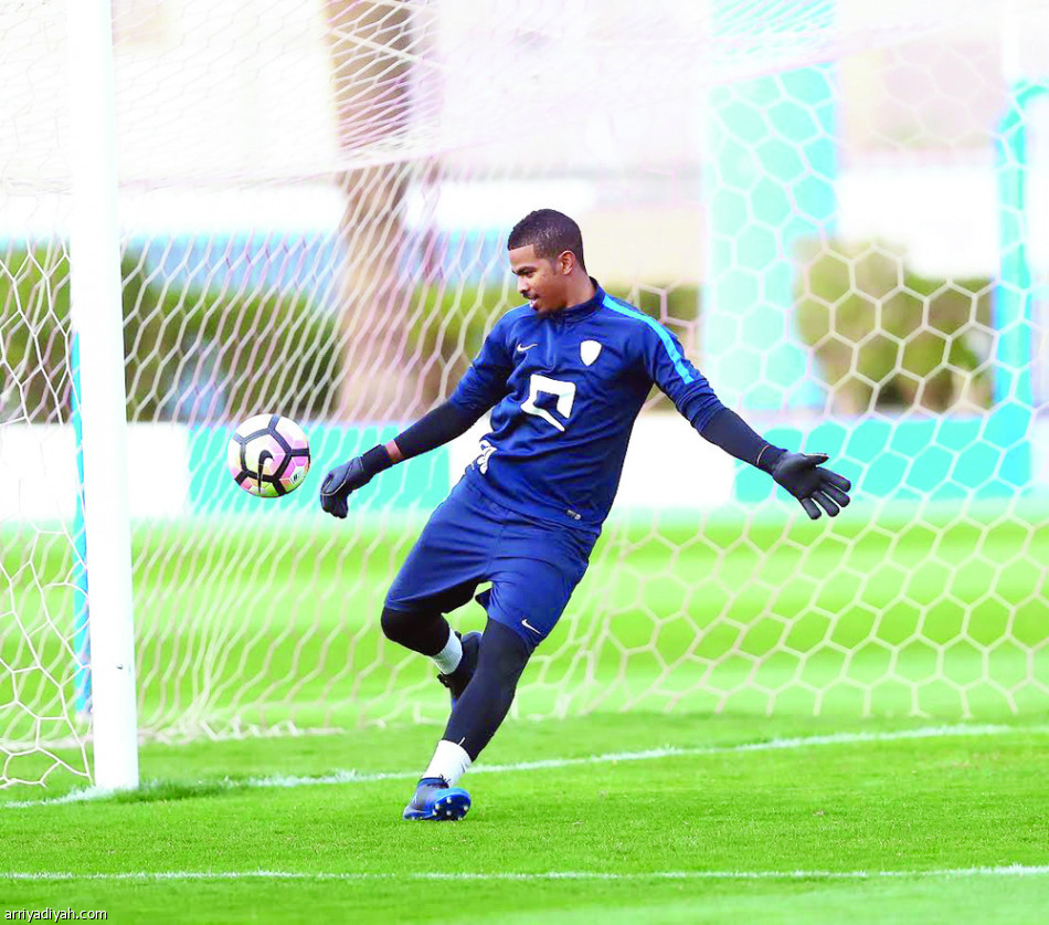 الهلال يتربص بالخليج.. وكلاسيكو بين الاتحاد والنصر