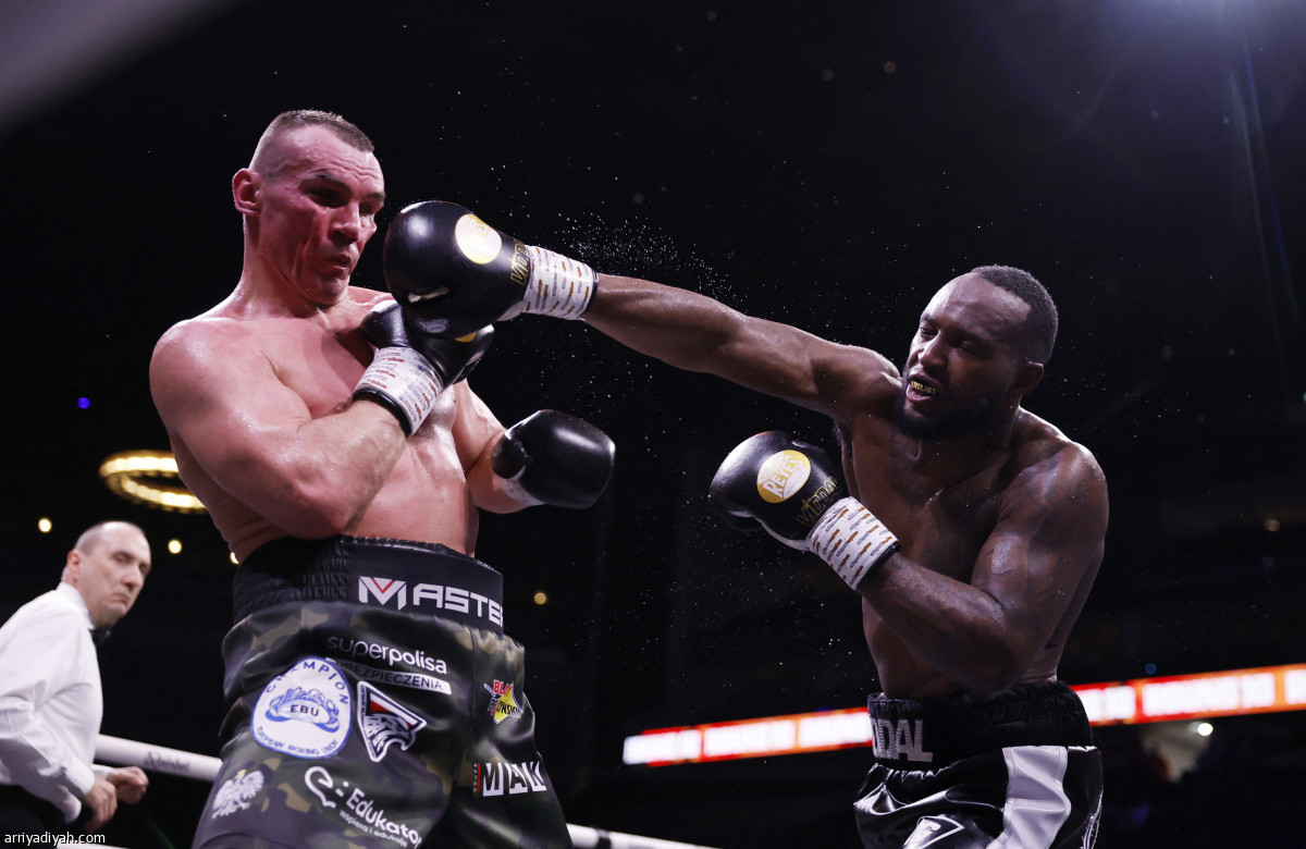 رايلي يحسم النزال