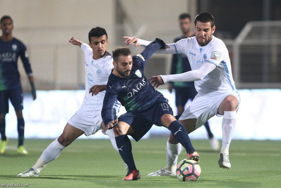الأهلي ينهي عقدة ملعب الباطن مع أندية جميل ويصعد للثالث