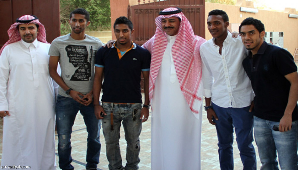 صالح النعيمة ورباعي الهلال يزور نادي إنسان الاجتماعي