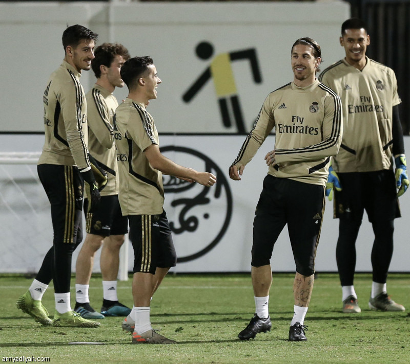 يتجدد الصراع بين فريقي كرة القدم في مدريد العاصمة الإسبانية “ريال مدريد وأتلتيكو مدريد” من خلال موقعة نهائي كأس السوبر الإسباني التي تجمعهما اليوم على ملعب مدينة الملك عبد الله الرياضية في جدة.