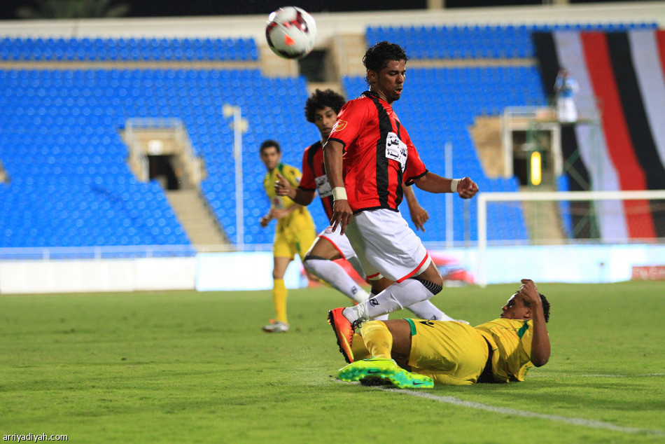 النصر استعاد بالفتح الصدارة .. والاتفاق هزم جاره .. والرائد يتعادل مع العروبة