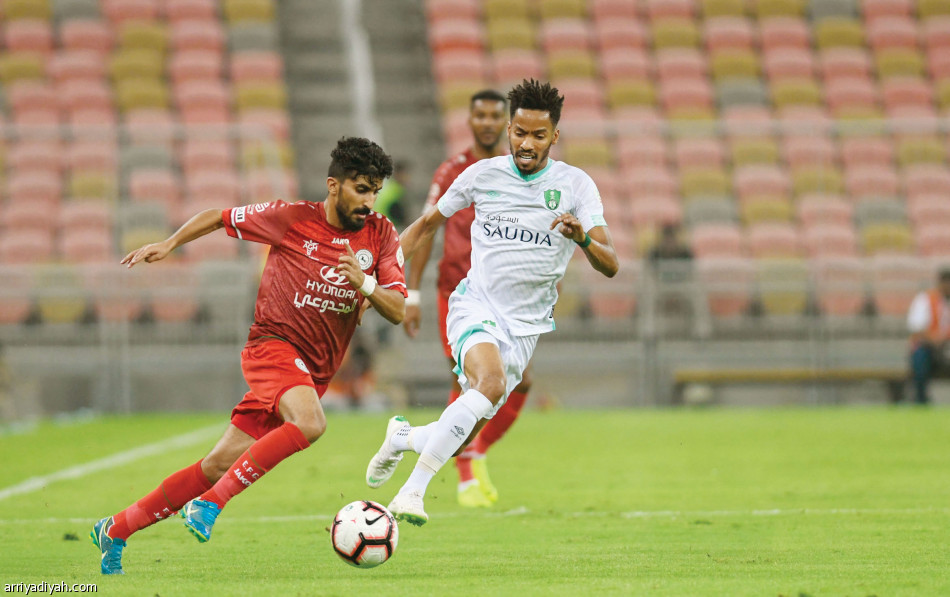 الهلال
يكتفي بالوصيف