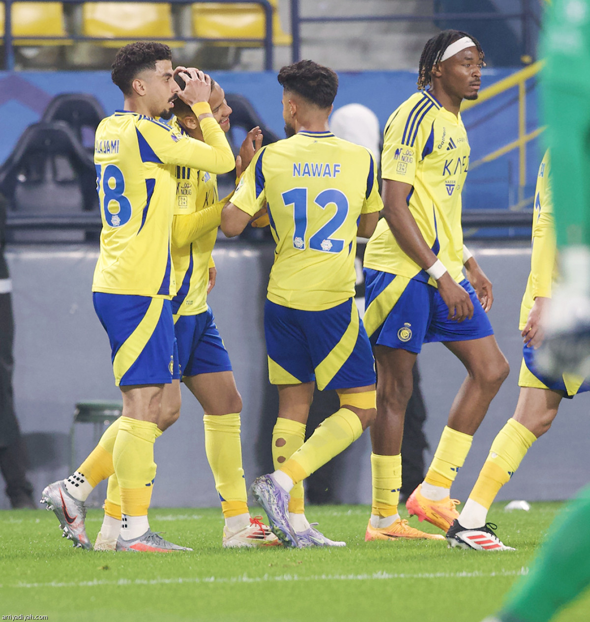 النصر يفوز بالثلاثة