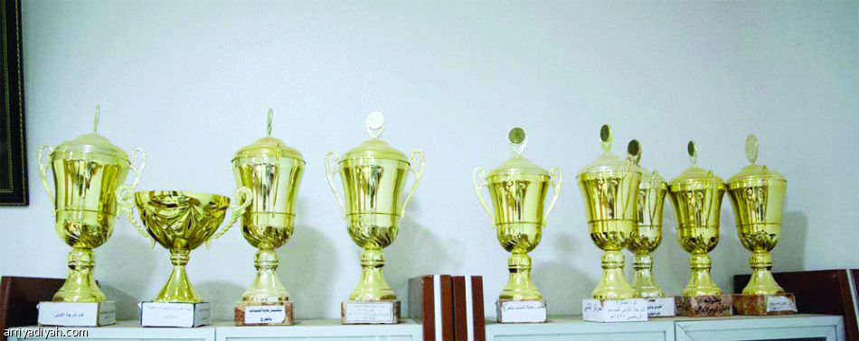 السلمية .. منشأة متهالكة وملاعب غير صالحة