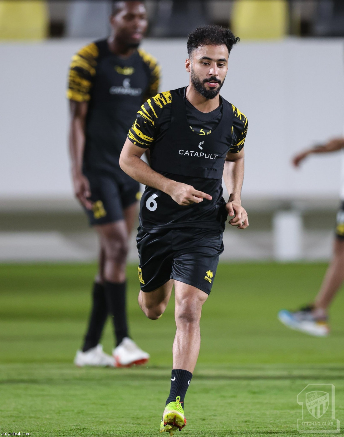 الاتحاد يتأهب